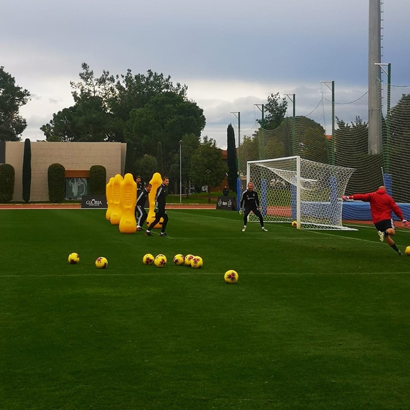 Futbol Üçün Professional Şişme Baraj Adam 165sm